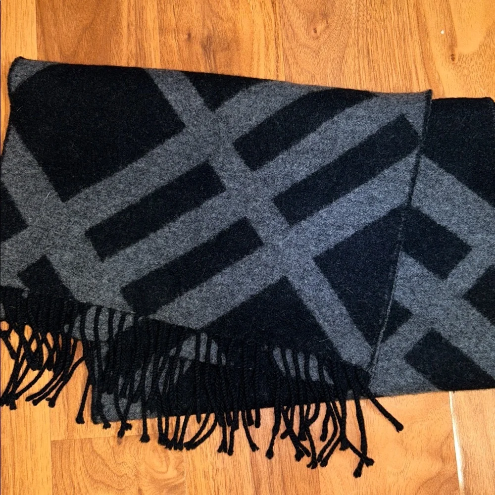 Authentic Vintage Burberrys Label Merino Wool and Cashmere Scarf